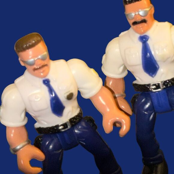 2002 Fisher Price Imaginext Highway Patrol Officer Dectitive Figures 2.5” A6 - Picture 5 of 7